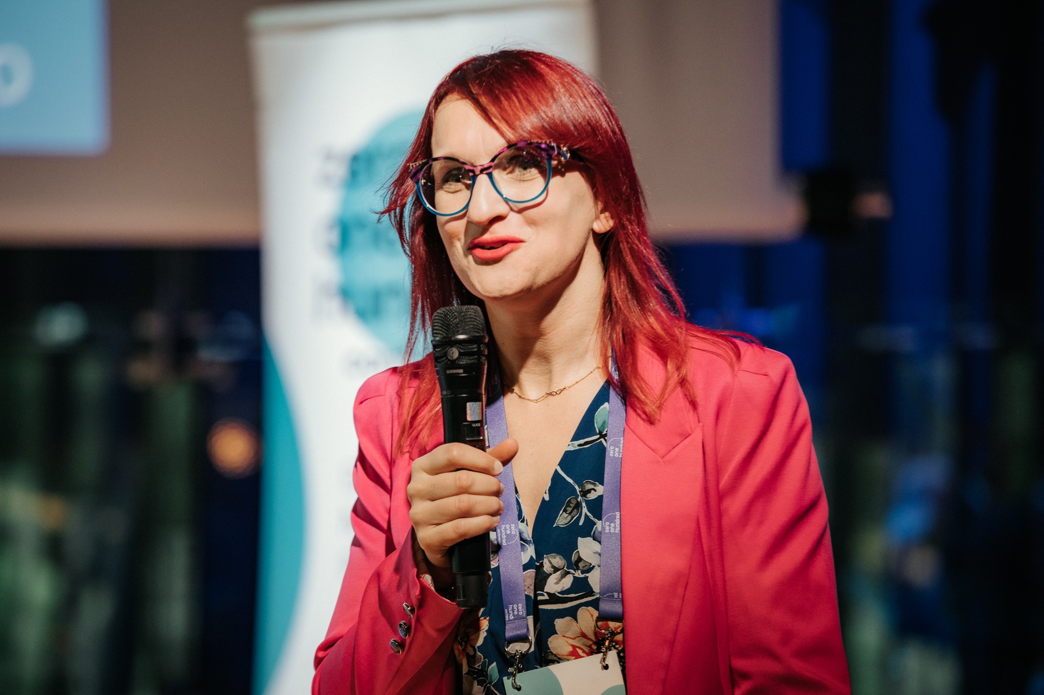 Sonia Nieradzik speaking at an international conference